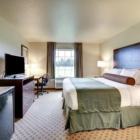 Cobblestone Inn & Suites - Schuyler Kültér fotó