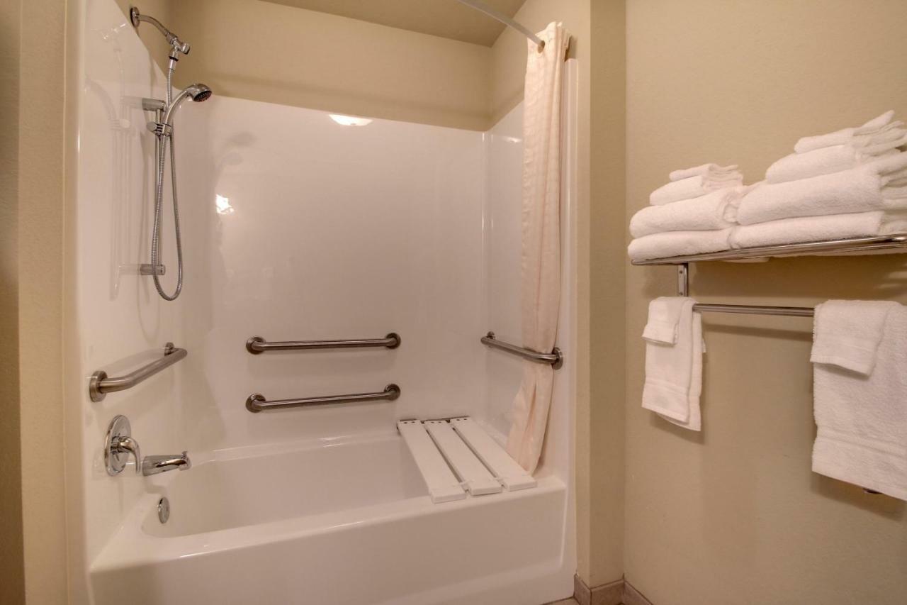 Cobblestone Inn & Suites - Schuyler Kültér fotó